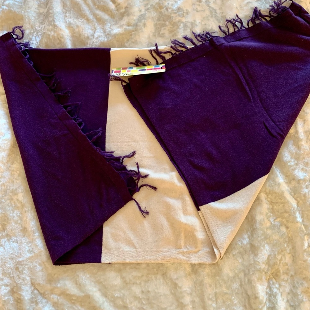 NWT Whitley Kros Deep Purple/Cream Wrap in 💯 Cotton